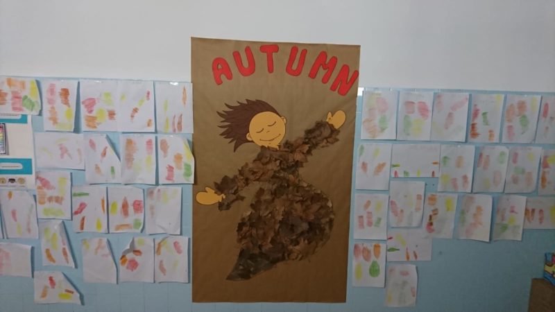 Alumnos de Primaria crean la “Autumn woman”