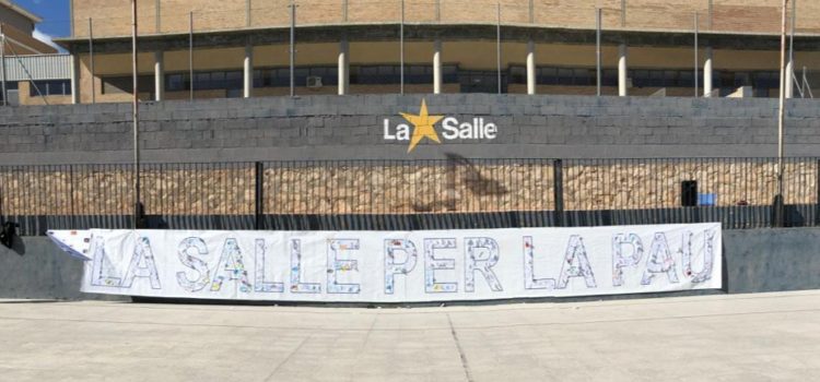 La Salle Alcoi celebra el Dia Escolar de la No violència i la Pau La Salle Alcoi celebra el Dia Escolar de la No violència i la Pau